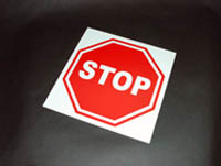 Znak informacyjny - STOP, drukowany na spienionym PCW